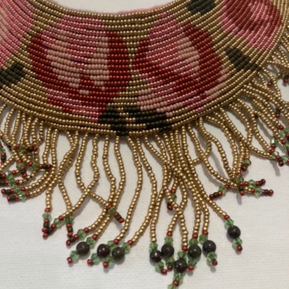 Unique Handcrafted Roses in Gold Bib Necklace with earrings - Picture 4 of 6